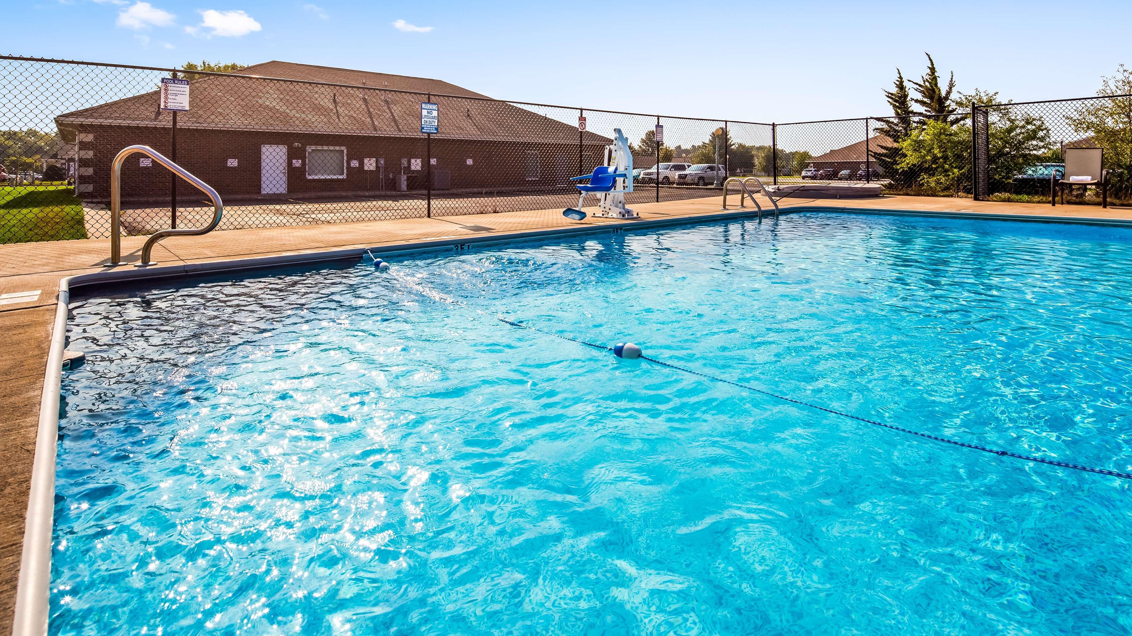 Surestay Plus Hotel By Best Western Kearney Exterior photo