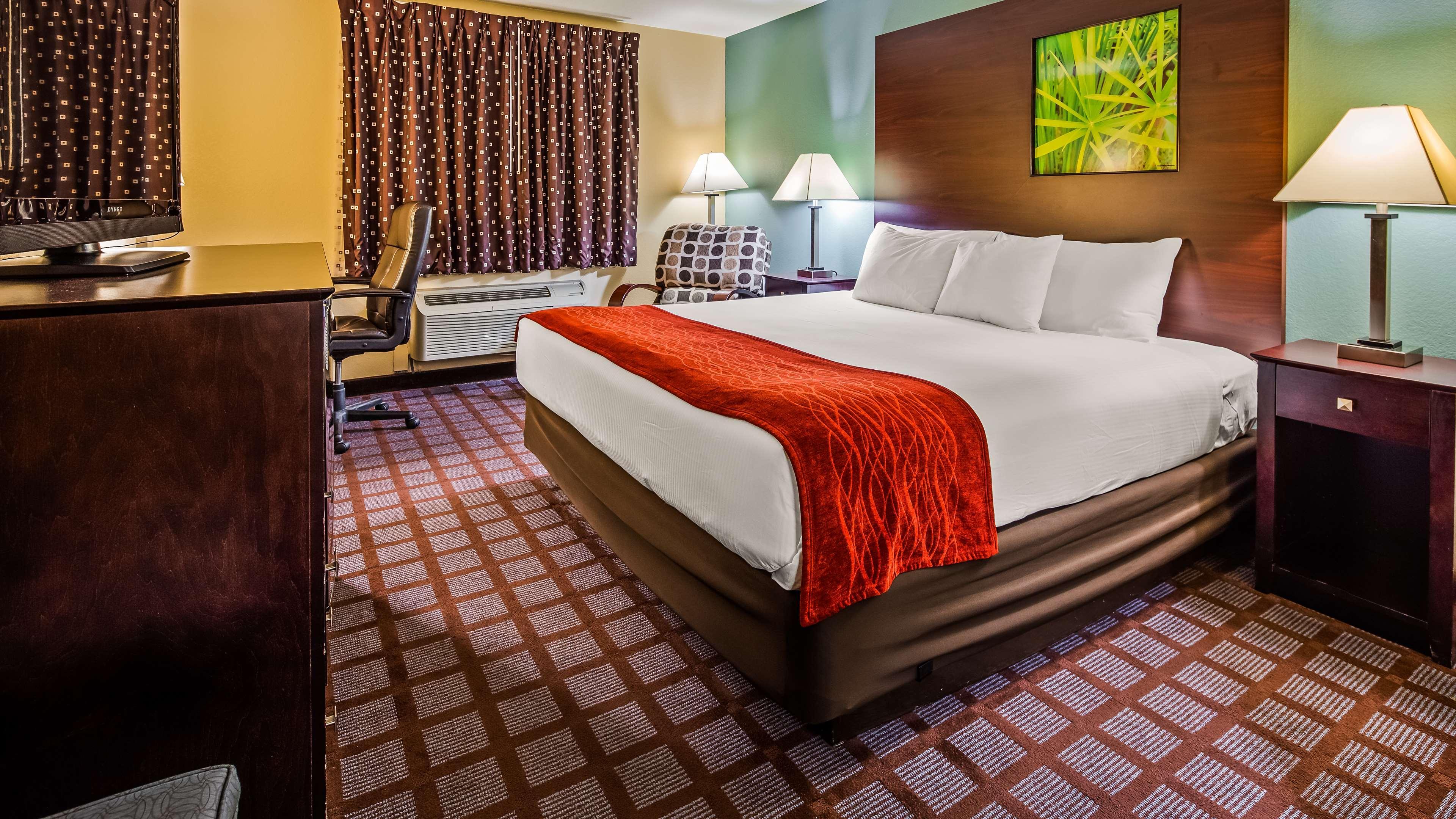 Surestay Plus Hotel By Best Western Kearney Exterior photo